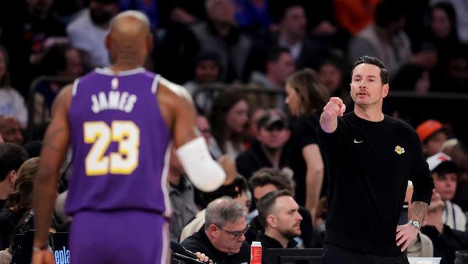 詹姆斯14中13统治赛场 雷迪克爆金句引热议