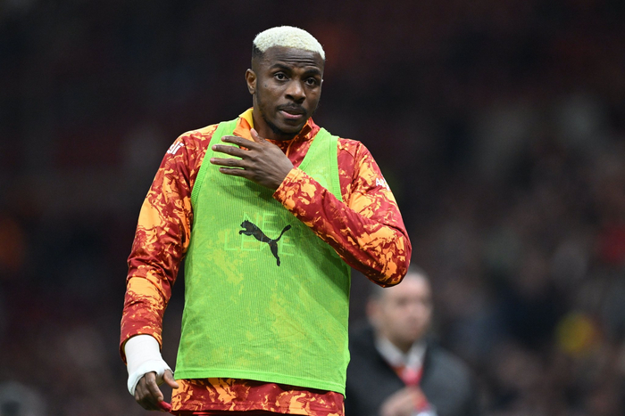 奥斯梅恩转会皇马或巴萨引热议 1亿欧元交易成现