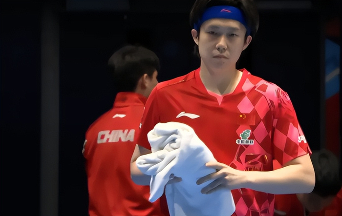 中国男团世乒赛小组赛两连败 女团强势晋级淘汰